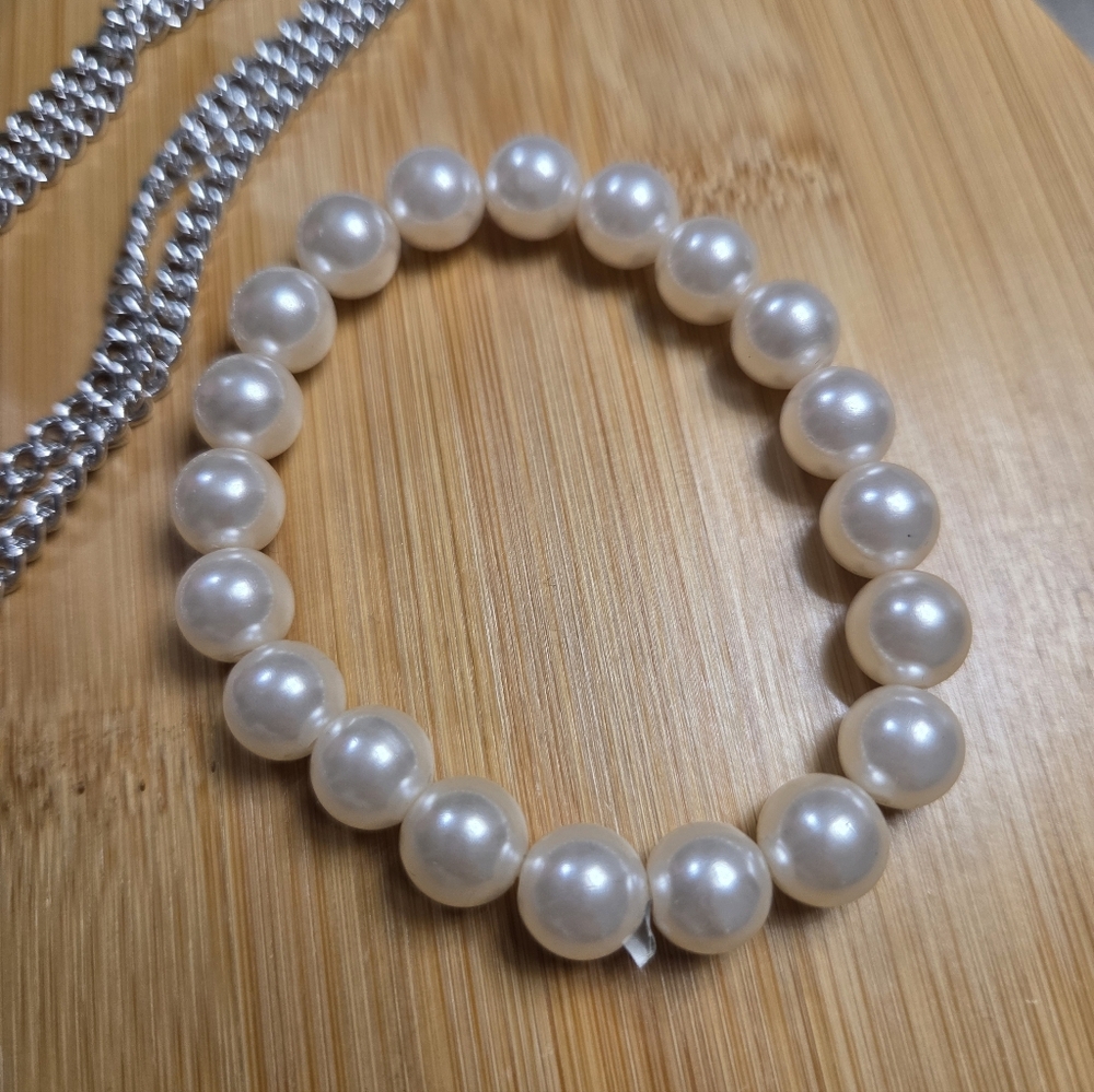 Pearl Jewelry Set - Picture 3 of 5